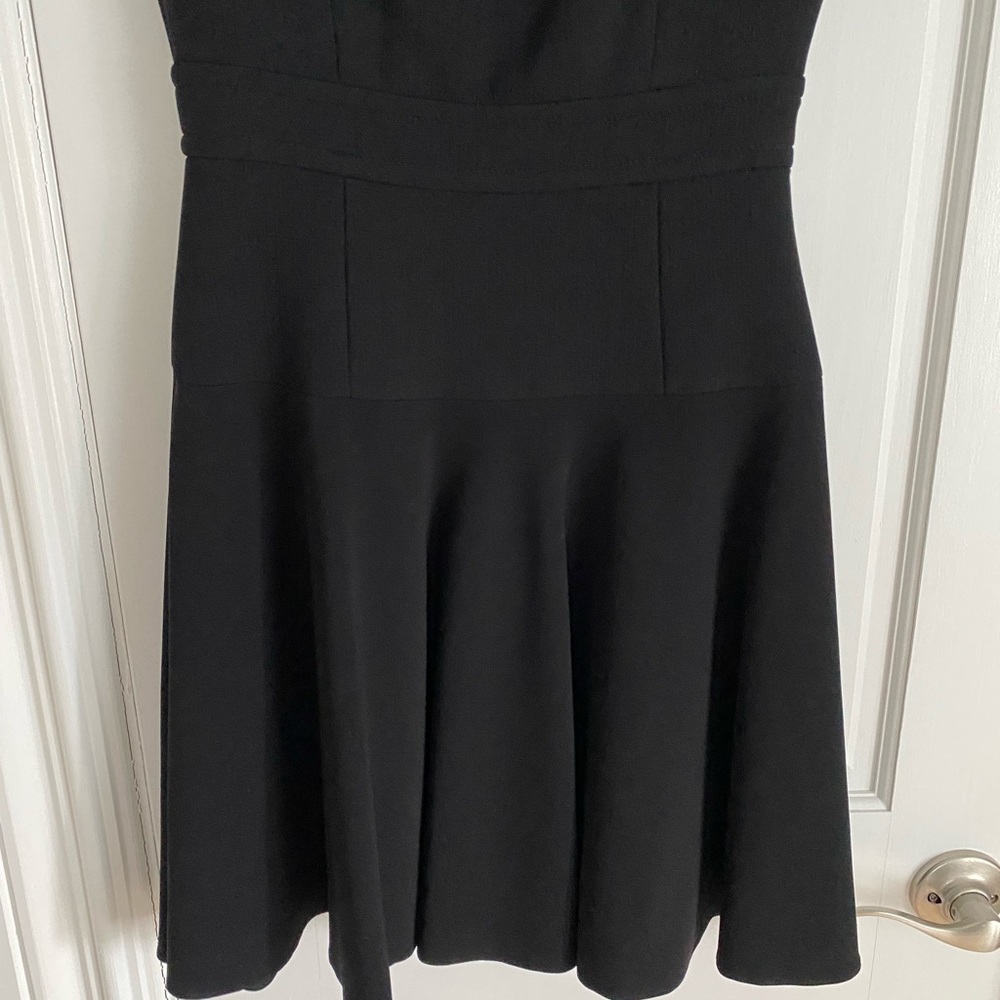 Karen Millen Black Collar Dress with Skater Skirt UK 8 EU 36 US 4 - Picture 3 of 5